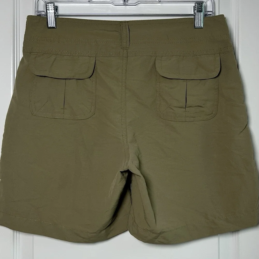 World Wide Sportsman Olive Nylon Cargo Hiking Shorts Gorpcore Granola Girl Style - Picture 2 of 2